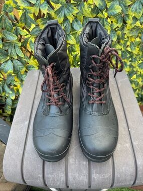 Hunter Black Quilted Lace-Up Boots Women’s Size 10 $40